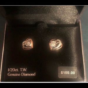 sterling silver 1/20ct T.W. diamond earrings